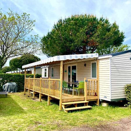 Mobil Home Excellence 6 Personnes Au Camping Mer Et Soleil, Saint George D'Oleron Les Sables Vignier Exterior photo